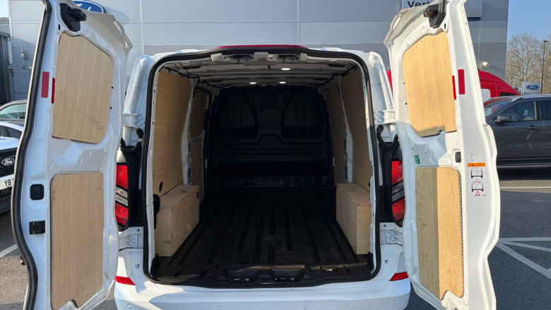 Ford Transit Custom 320 L2 Diesel Fwd 2.0 EcoBlue 136ps H1 Van Limited